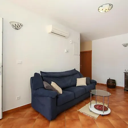 Ambiente Mit Pool * Mimice