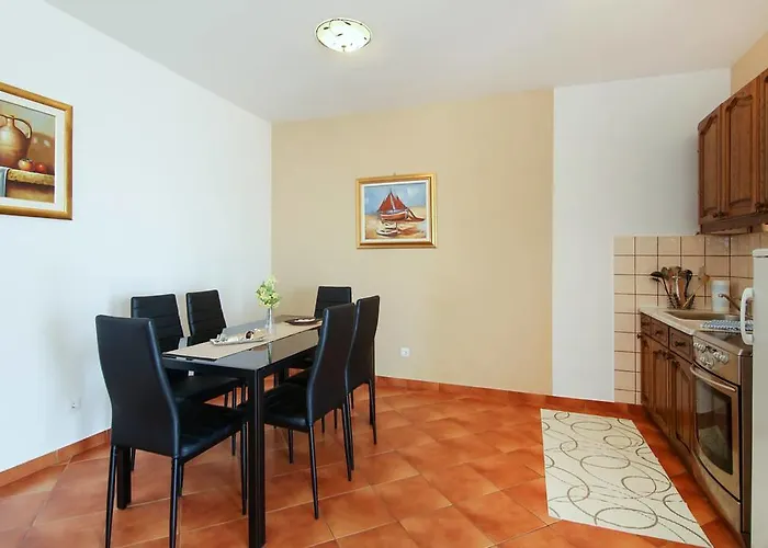 Appartement Ambiente Mit Pool *