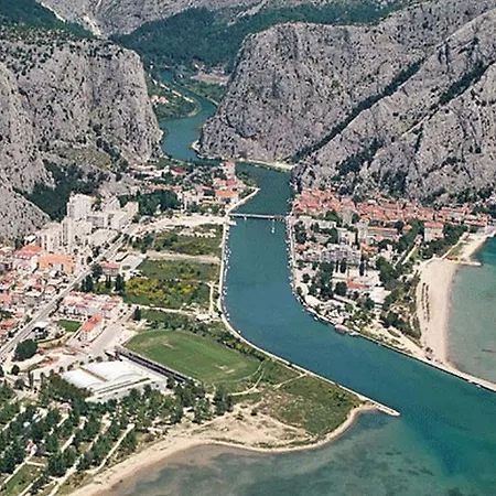 Ambiente Mit Pool Apartment *