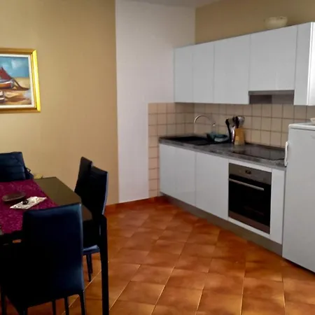 Ambiente Mit Pool Apartment Mimice