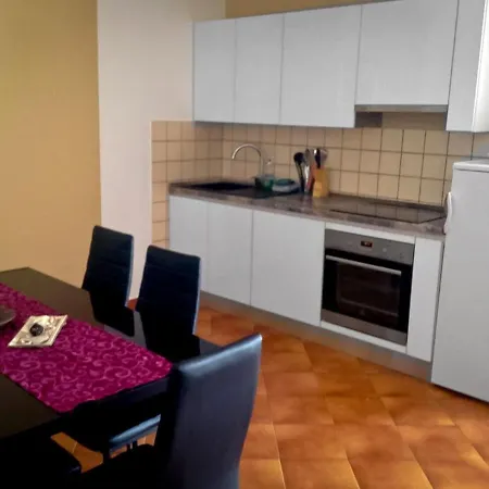 Apartment Ambiente Mit Pool